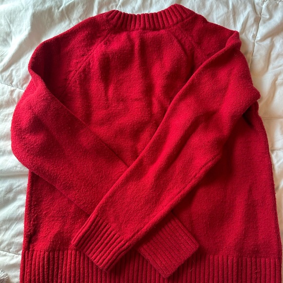 GAP Red Sweater - Picture 3 of 3